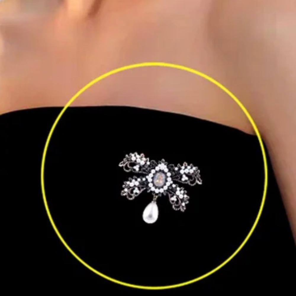 Bow Knot Brooches View 3